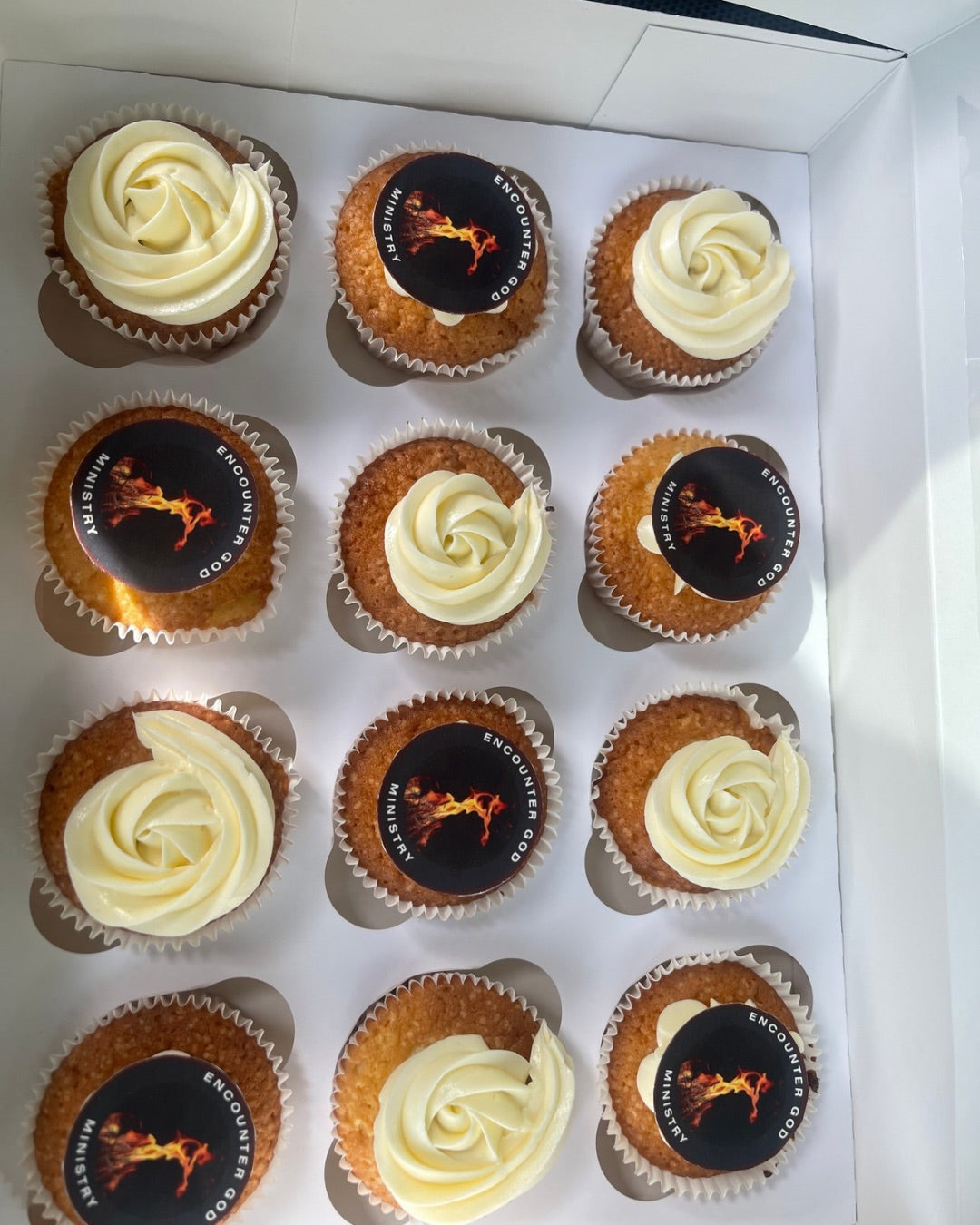 Vanilla cupcakes