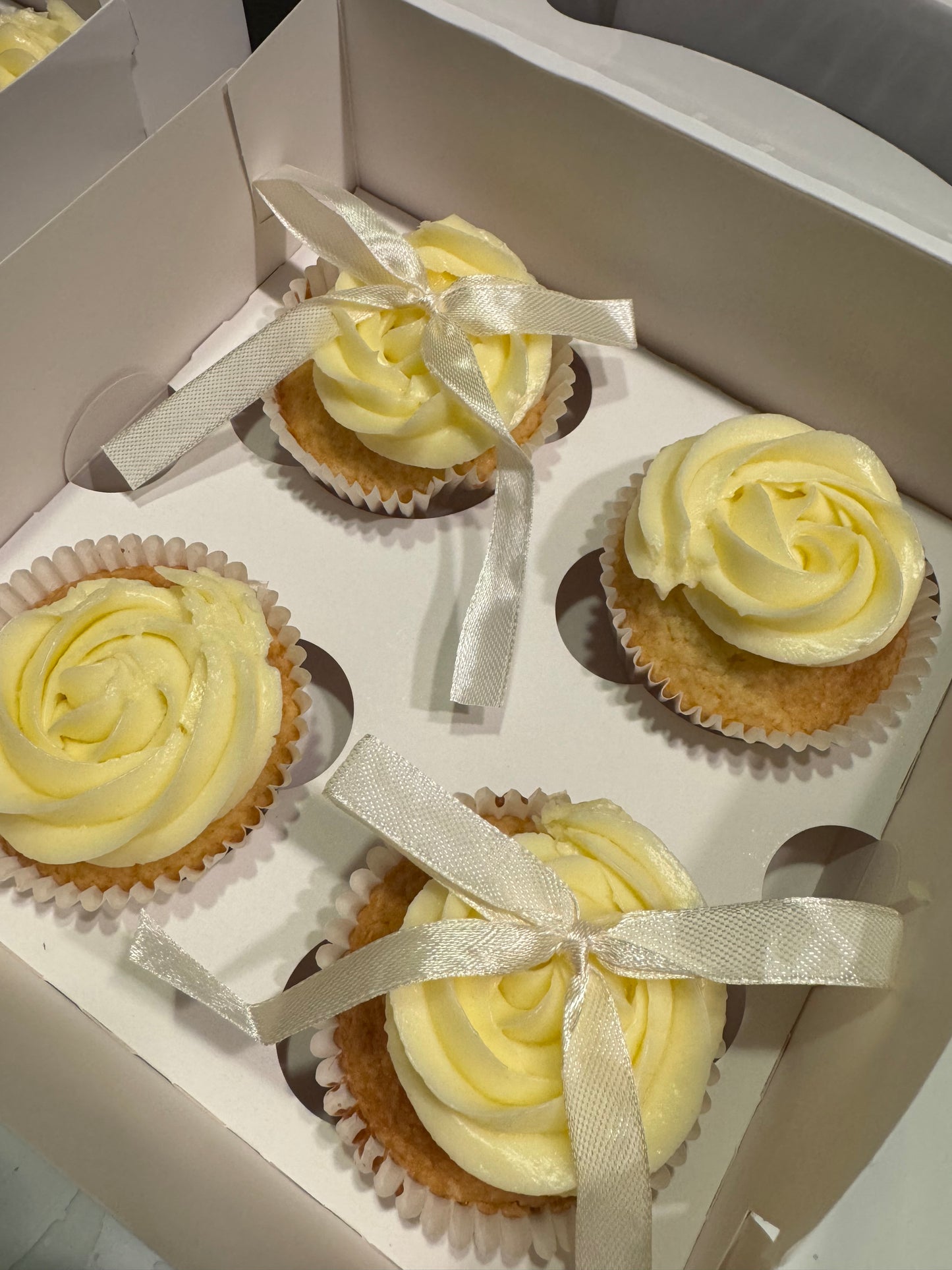 Lemon cupcakes